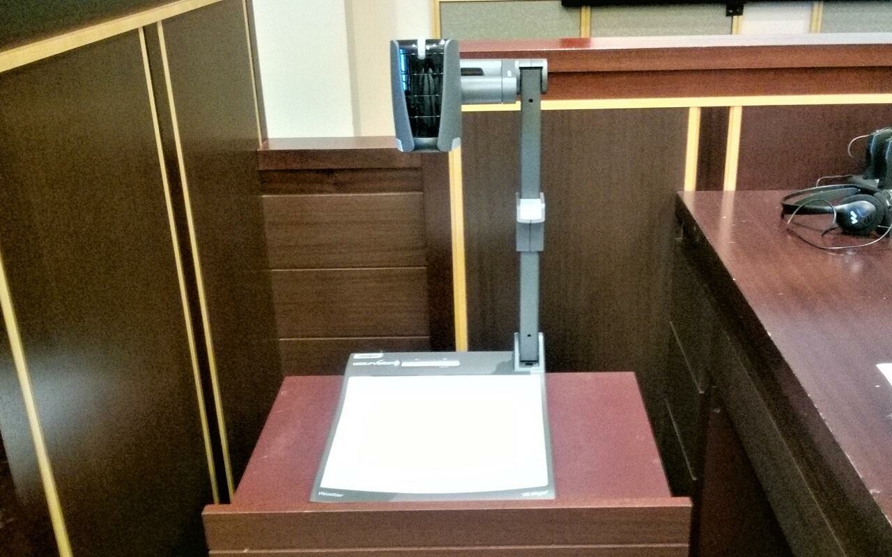 Around 30 courtrooms are currently equipped with Cynap systems, together with WolfVision VZ-8light4 Visualizers.