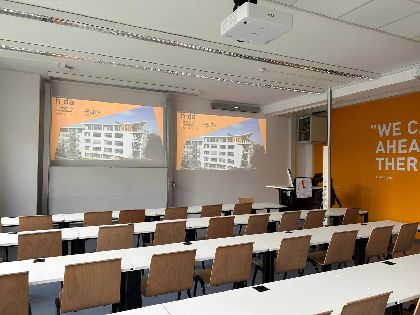 Aula de seminario equipada con Cynap Pro en la Universidad de Ciencias Aplicadas de Darmstadt.