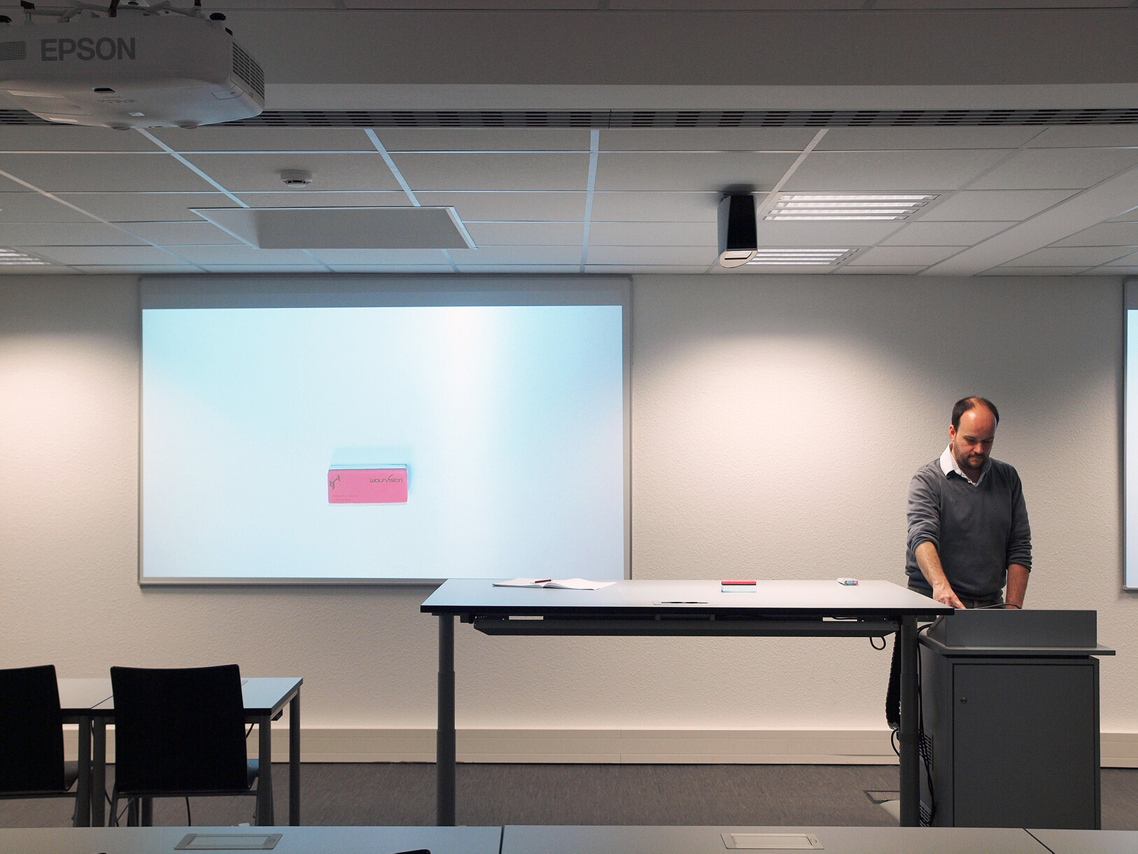 At the University of Siegen, Faculty III, two rooms were equipped with WolfVision VZ-C6 Ceiling Visualizer systems.