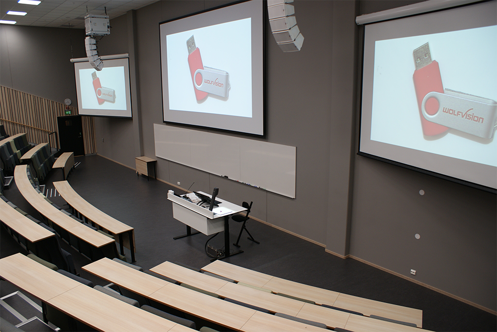 Visualizer WolfVision VZ-3neo installato in un auditorium della BI Norwegian Business school.