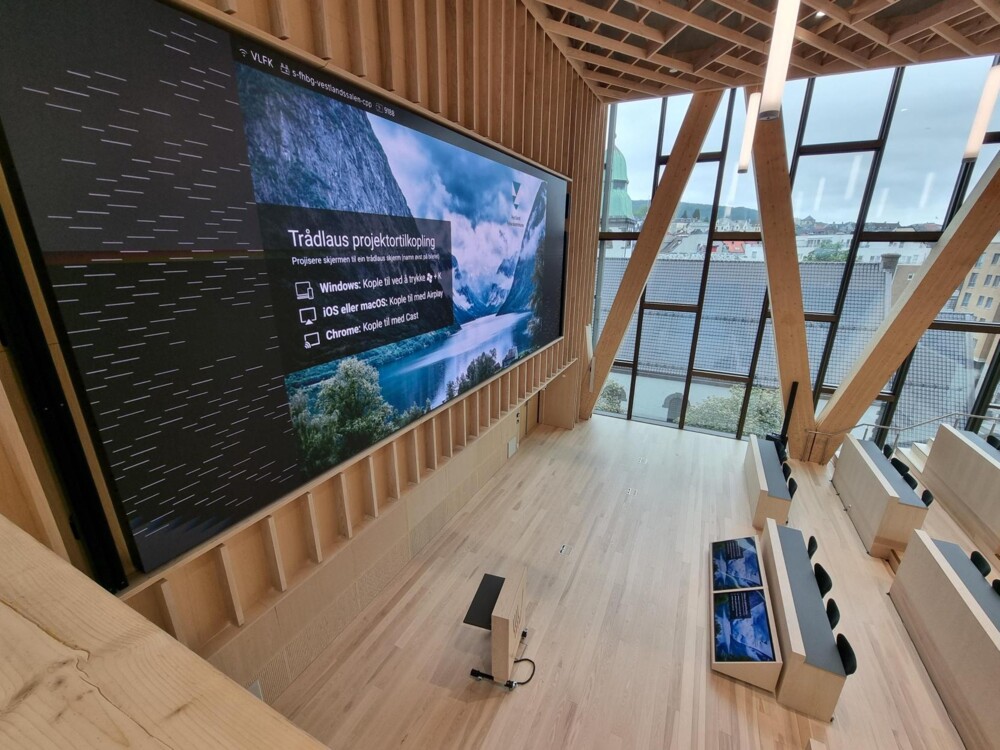 Dans la région de Vestland en Norvège, plus de 700 systèmes Cynap s'occupent de la présentation sans fil et de la collaboration dans les salles de classe et les espaces d'apprentissage de tou